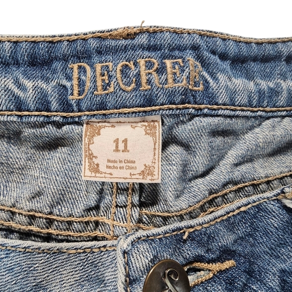 Decree Blue Distressed Jean Shorts with Cut-off Style Size 11 - Picture 3 of 5
